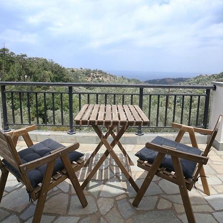 Eri Rooms To Let Raches  Екстер'єр фото