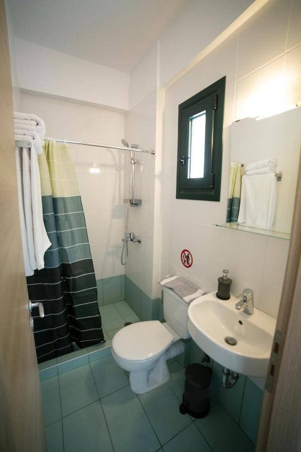 Eri Rooms To Let Raches  Екстер'єр фото