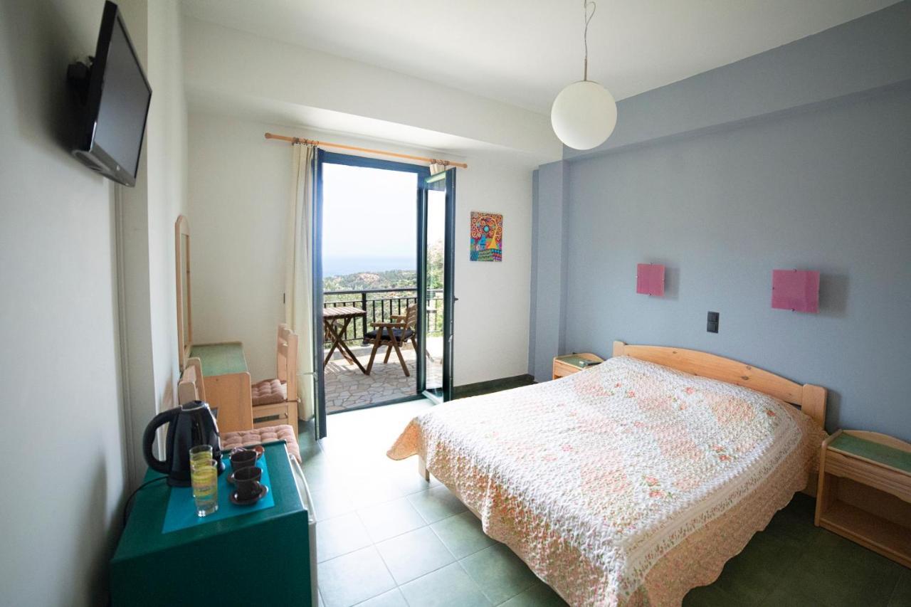 Eri Rooms To Let Raches  Екстер'єр фото