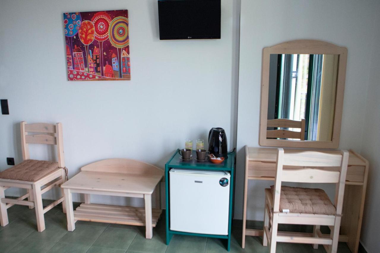 Eri Rooms To Let Raches  Екстер'єр фото