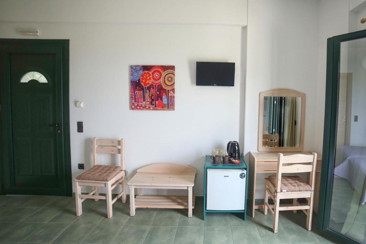 Eri Rooms To Let Raches  Екстер'єр фото