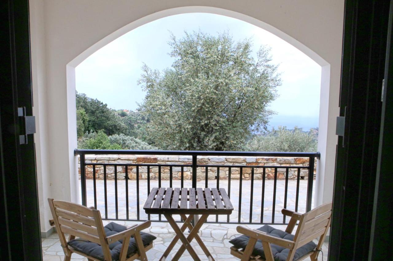 Eri Rooms To Let Raches  Екстер'єр фото